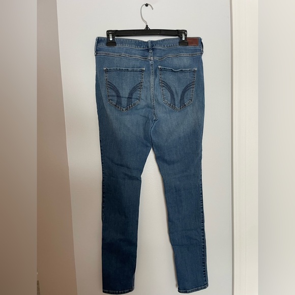 Jeans - Picture 2 of 15